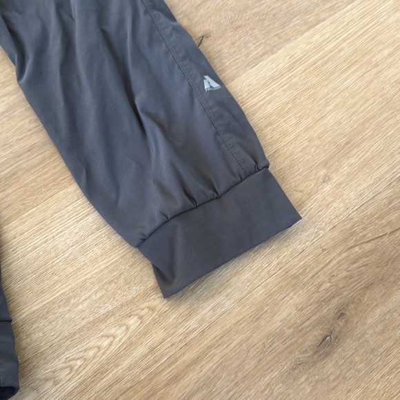 Eddie Bauer Set - Picture 3 of 6